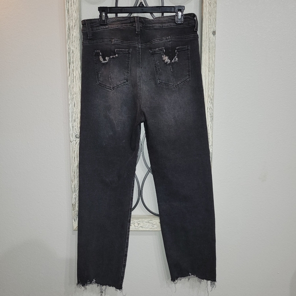 ARIYA jeans - Picture 4 of 4